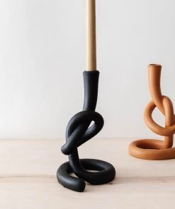 Bloomingville New Knotted Resin Taper Holder