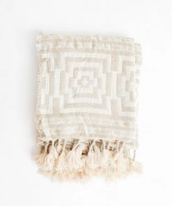 Peking Handicraft Hypnotic Woven Taupe Throw New